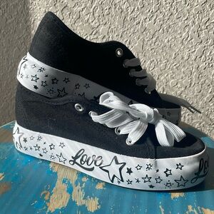 New Paris blues girls sneakers. Love.  Valentine’s Day.  Wedding. Cool. Cute